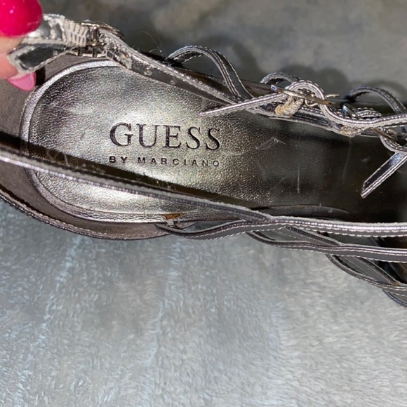 Guess size 9 strappy silver stilettos - Picture 6 of 6